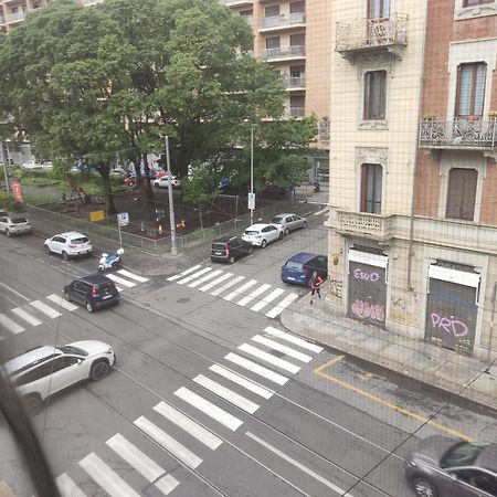 Apartment Near Metro Турин Екстер'єр фото