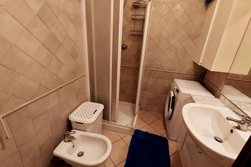 Apartment Near Metro Турин Екстер'єр фото